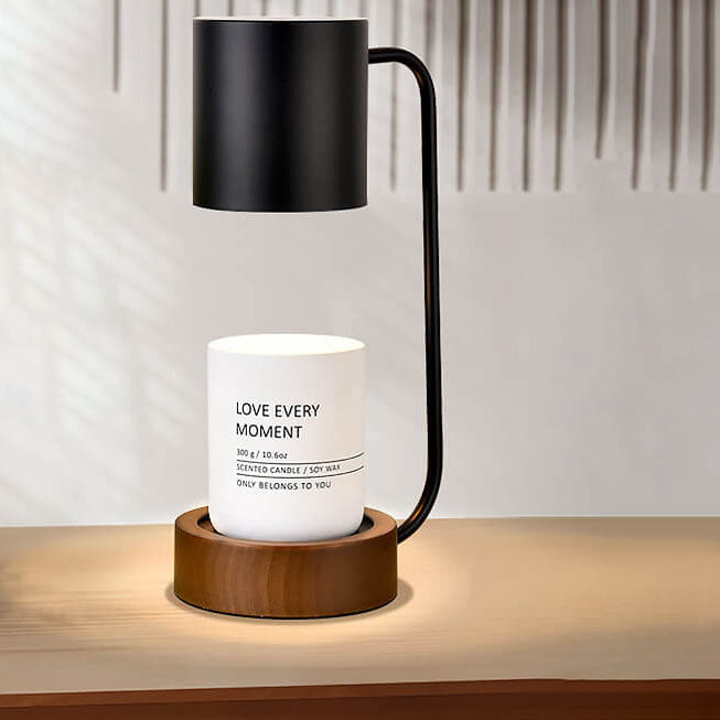 Japansk minimalistisk bordslampa — massiv träbas, polerad stålskärm