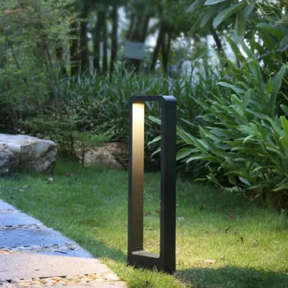 Modern Black Aluminum LED Pathway Light — Waterproof Outdoor Fixture