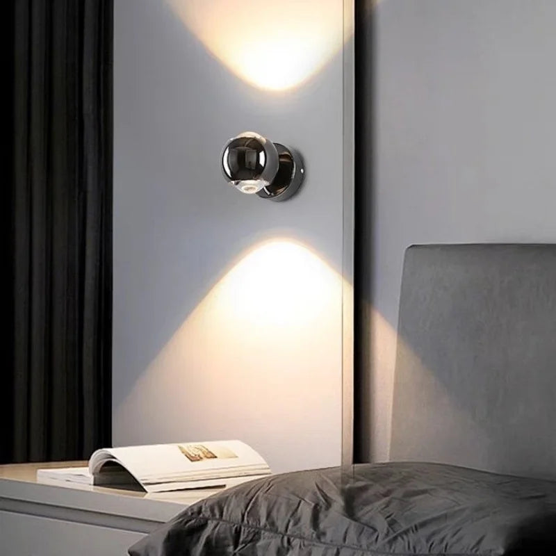 PureLight - 180 ° rotatable wall light