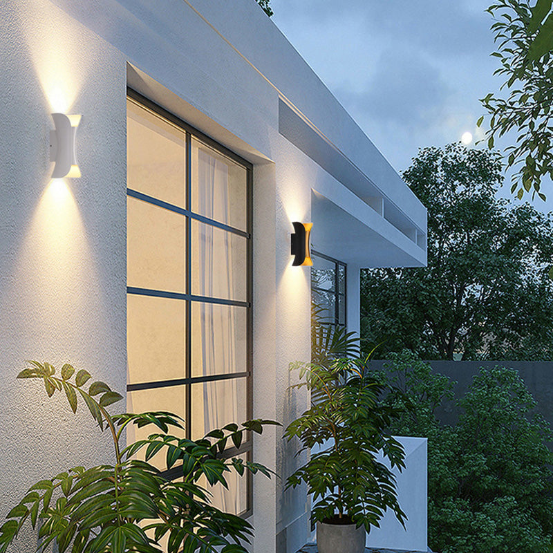 Ardell | Curved Outdoor Wall-Mounted LED Lamp