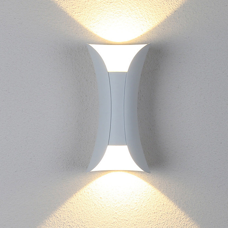 Ardell | Curved Outdoor Wall-Mounted LED Lamp