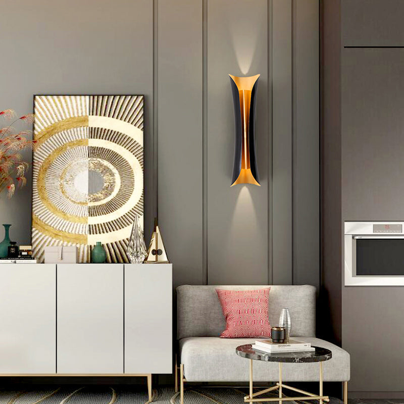 Modern Curl Wall Sconce | Black Metal Indoor Wall Light | Meowbutter