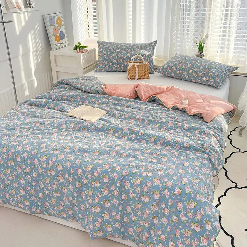 Rose Blanket With Floral Print For Elegant Bedroom Decor