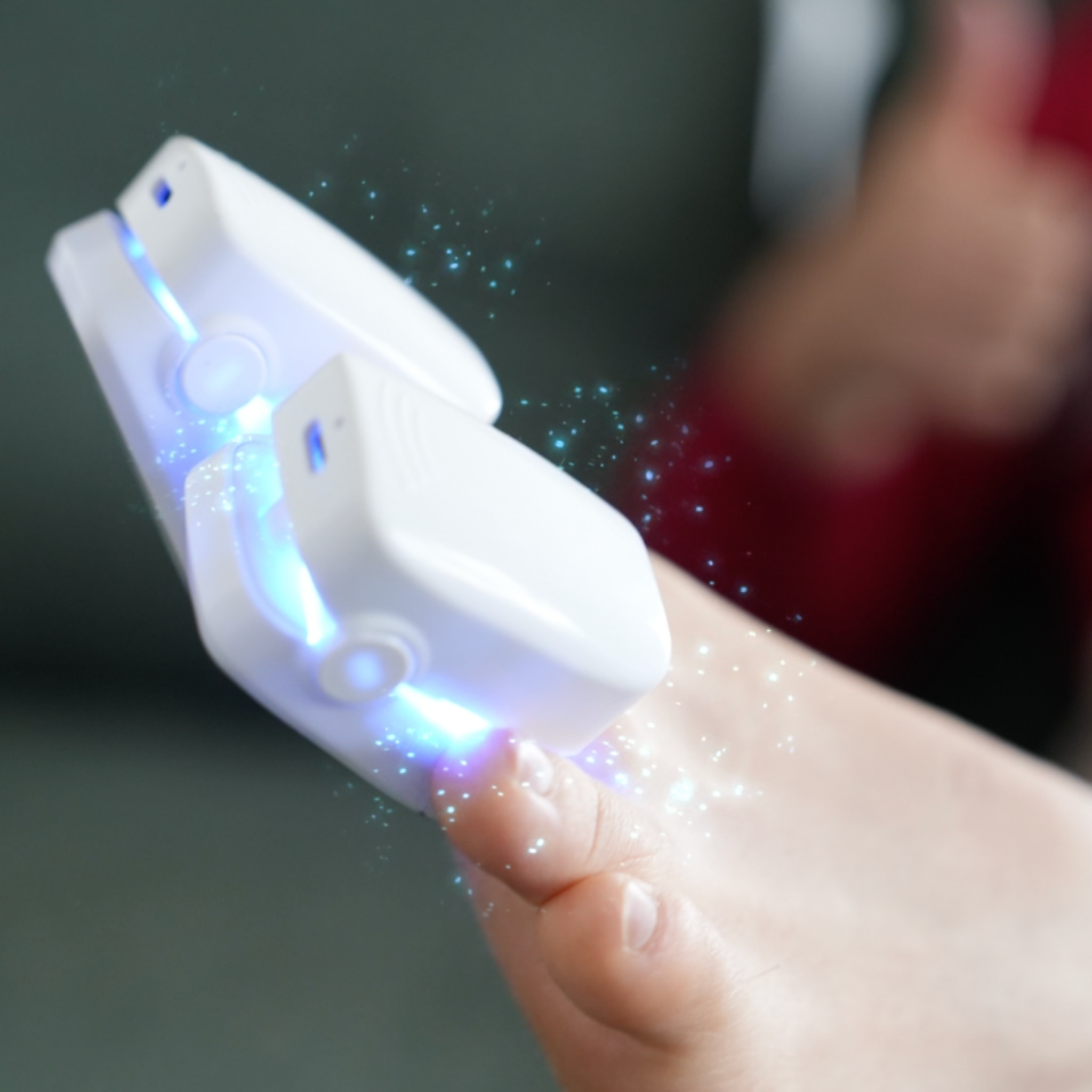 UV Light Nail Care Device - Rechargeable Battery - Portable - 4-Hour Runtime - 300g - Home Use | meowbutter