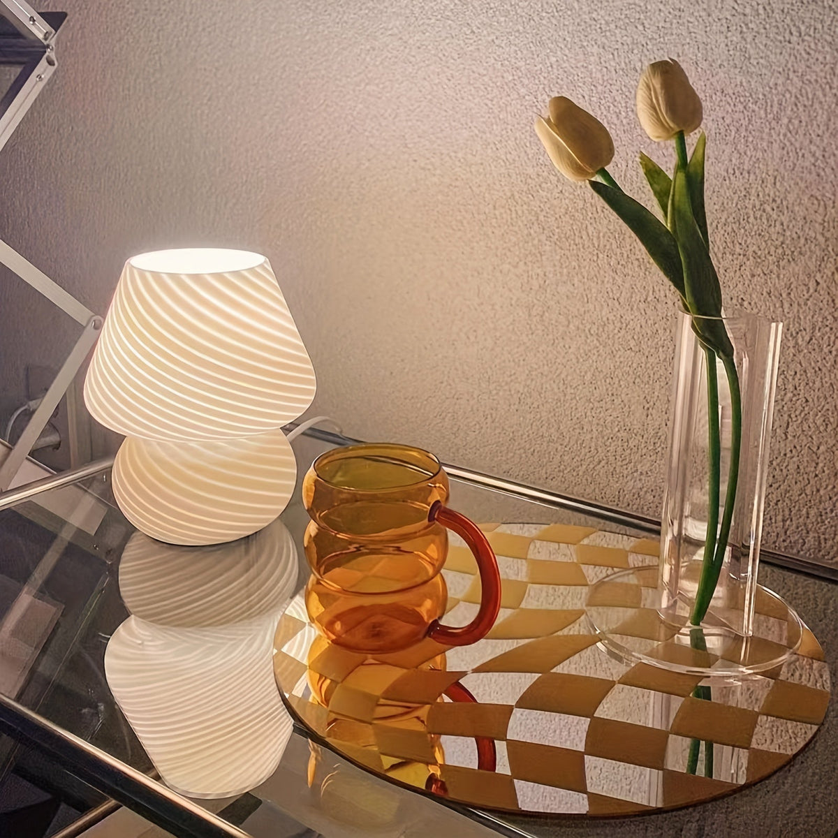مصباح طاولة زجاجي بتصميم مورانو — تصميم مستوحى من الفطر مع إمكانية تعتيم عبر USB