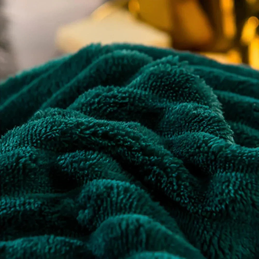 Komplet pościeli z pluszowego polaru — strukturalny design narzuty na łóżko