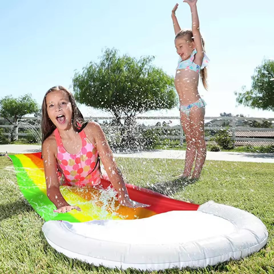 Toboggan d'eau de jardin - 480×76 cm - Pulvérisation intégrée - Piscine éclaboussante - Sans gonflage - À partir de 8 ans | meowbutter