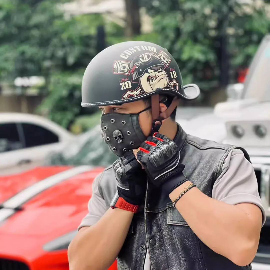 Casco Retro con Cola Levantada – Edición Vintage Cruiser - Meowbutter
