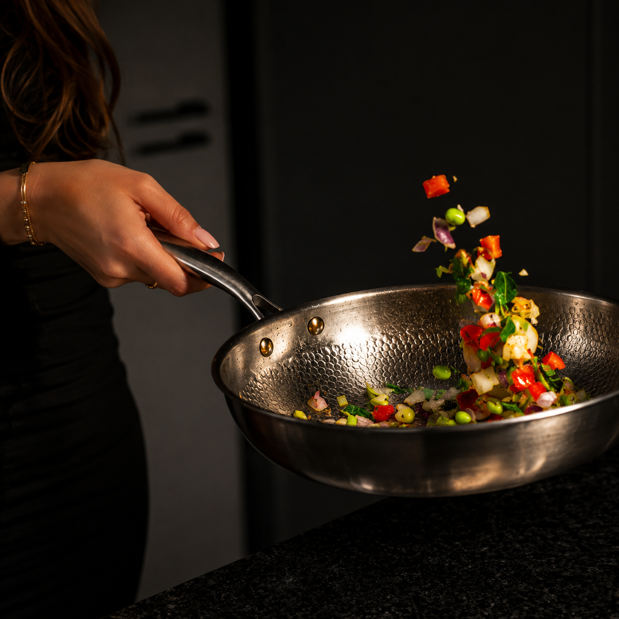 The Authentic Hand-Hammered Pure Titanium Wok (32CM)