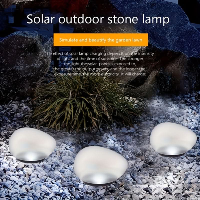 Solarbetriebene Gartenlampe in Form einer künstlichen Steinkugel | meowbutter
