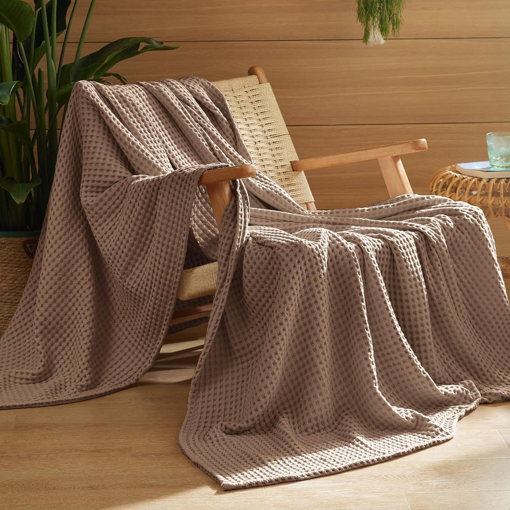 Lehká deka Cozy Comfort ze 100% bavlny s vaflovou vazbou - prodyšná struktura
