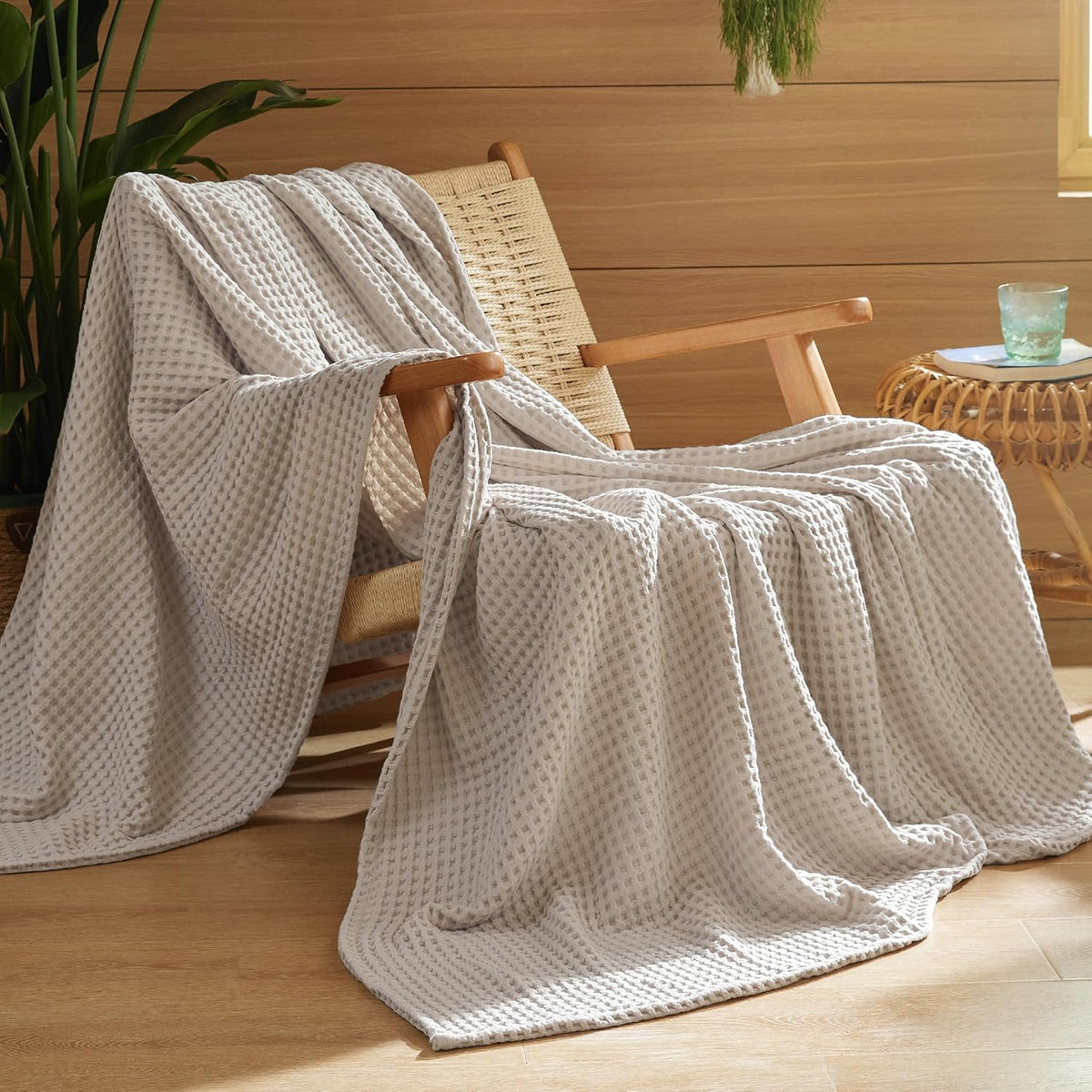Lehká deka Cozy Comfort ze 100% bavlny s vaflovou vazbou - prodyšná struktura
