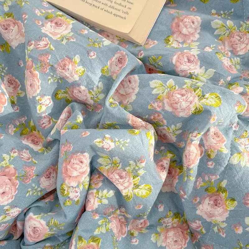 Rose Blanket With Floral Print For Elegant Bedroom Decor