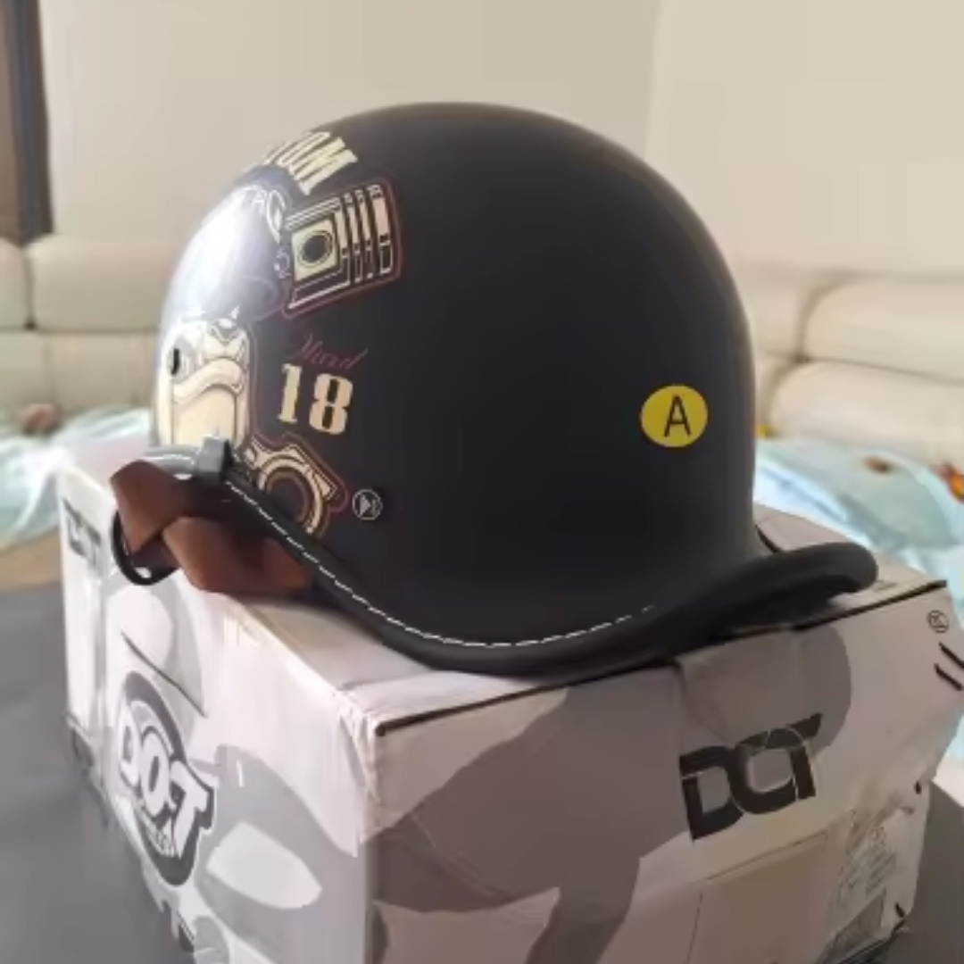Casco Retro con Cola Levantada – Edición Vintage Cruiser - Meowbutter