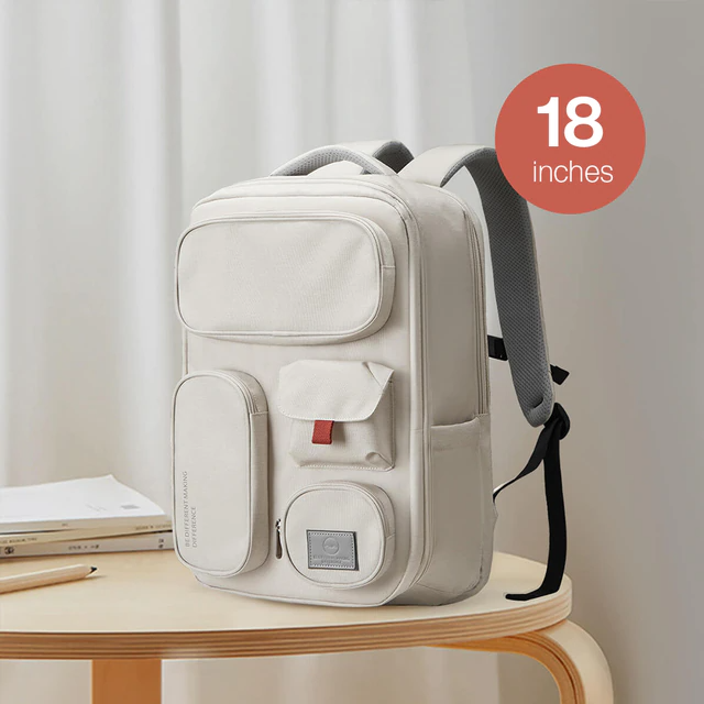 Rymlig vandringsryggsäck — laptopfack för 17 tum, åtkomst med tvåvägsdragkedja