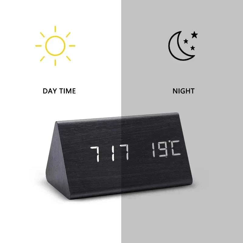 ساعة منبّه LED من WoodWatch مزوّدة بالتحكم الصوتي — هيكل بلمسة خشبية واقعية