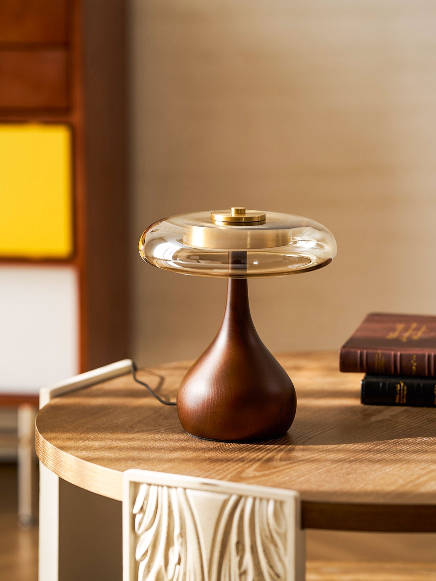 Candeeiro de mesa contemporâneo de vidro AndiGlass — Design compacto e economizador de espaço