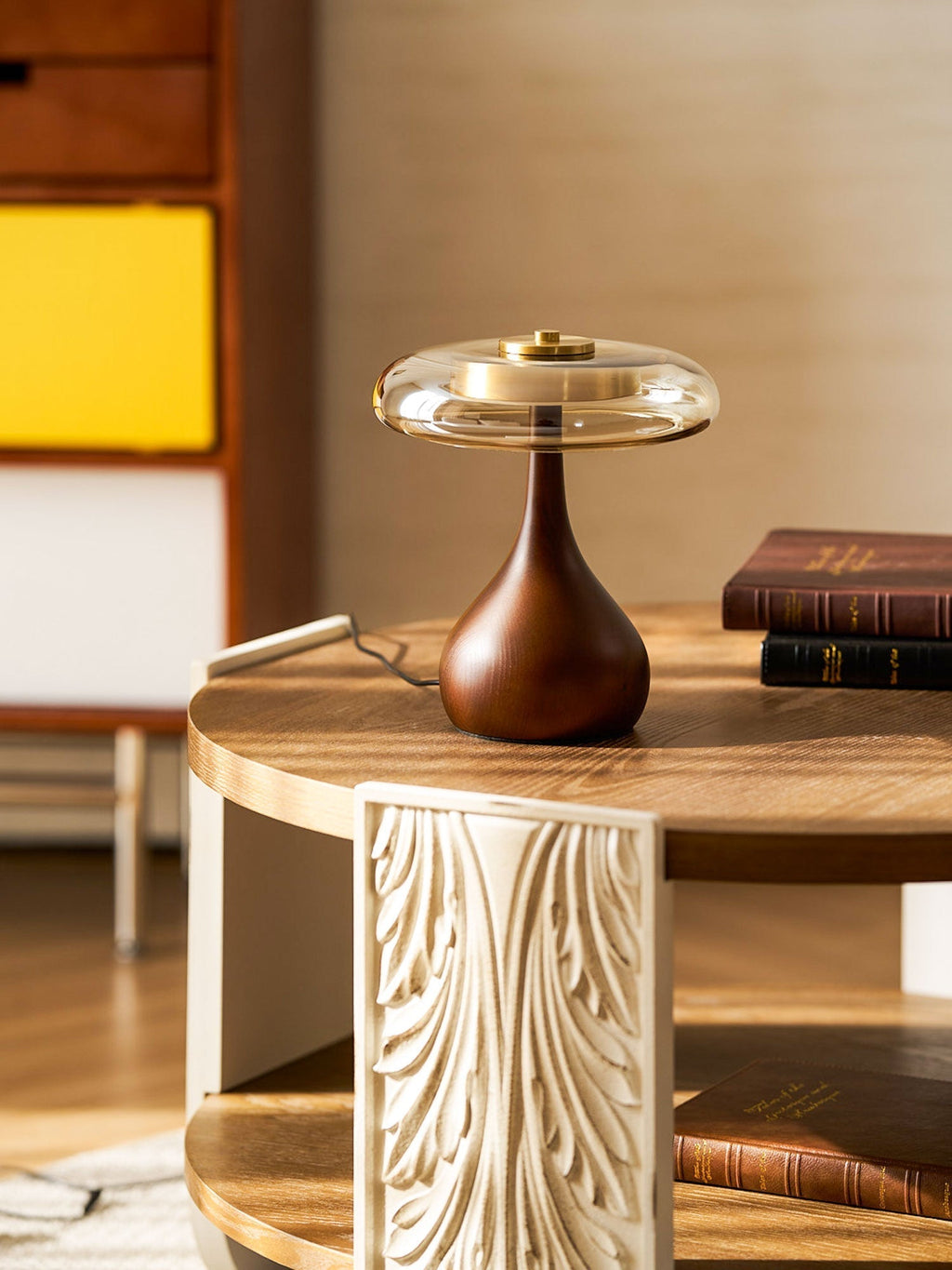 Candeeiro de mesa contemporâneo de vidro AndiGlass — Design compacto e economizador de espaço