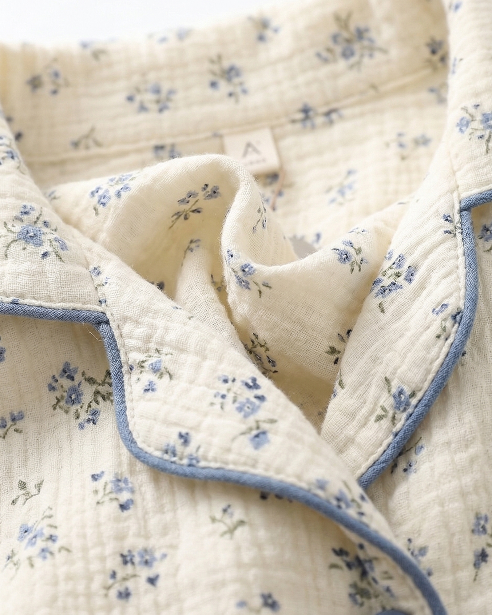 Set pigiama Flora in cotone mussola 100% per un comfort traspirante