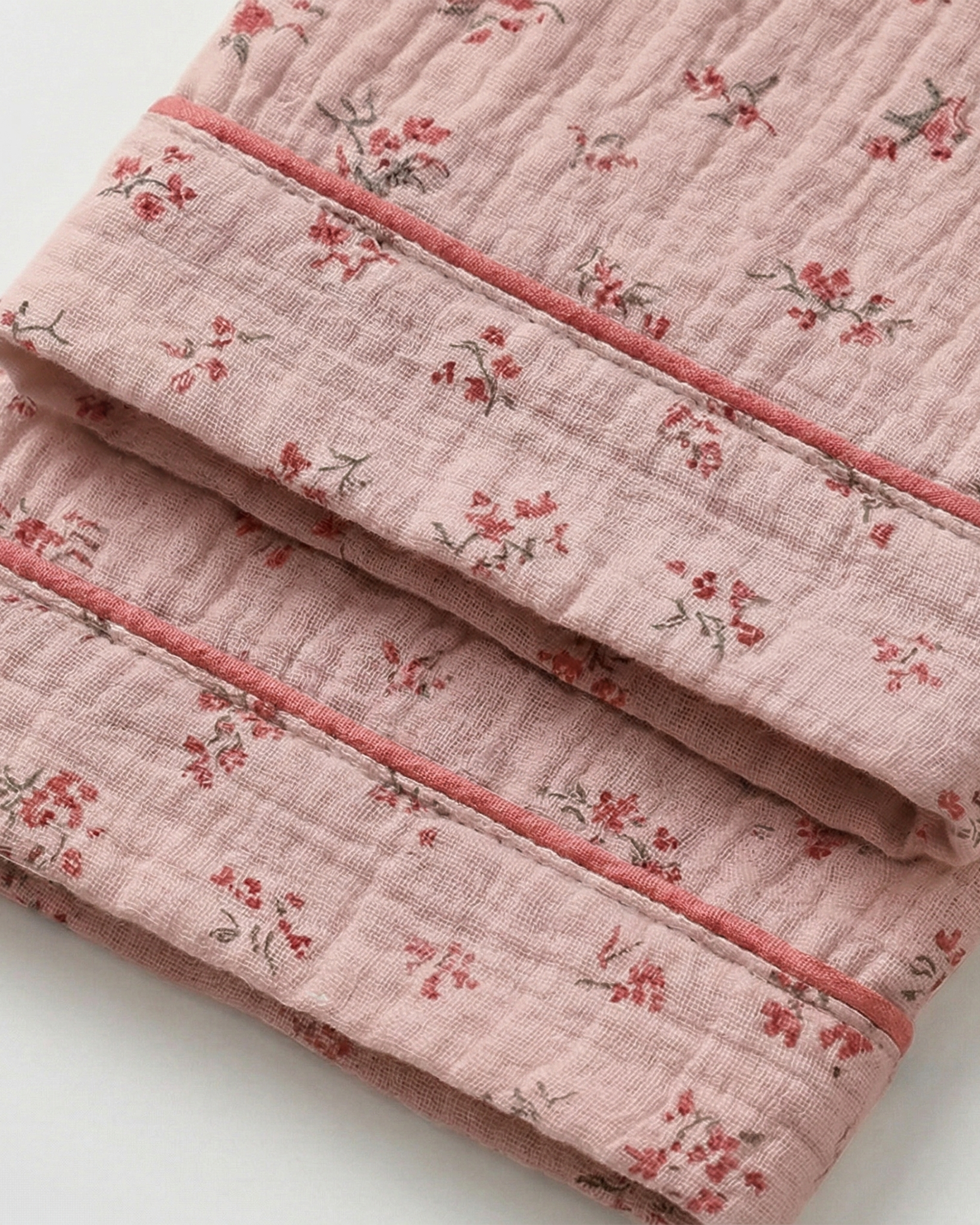 Set pigiama Flora in cotone mussola 100% per un comfort traspirante
