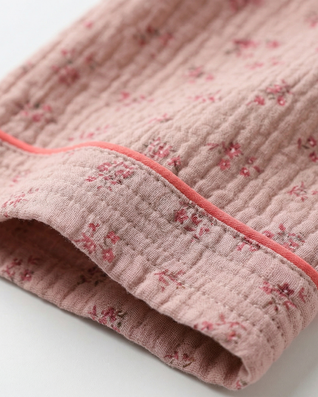 Set pigiama Flora in cotone mussola 100% per un comfort traspirante