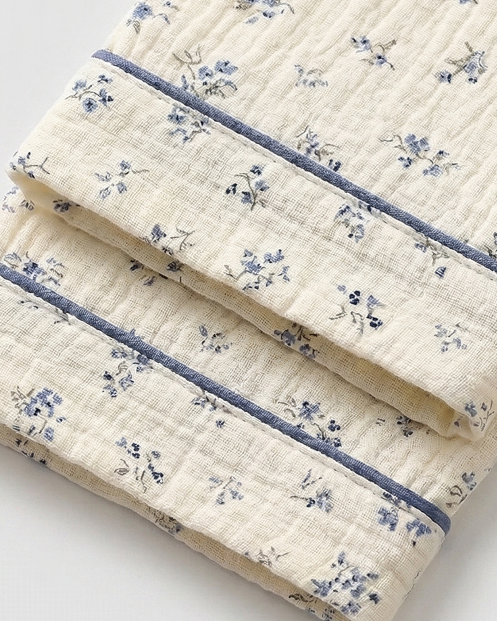 Set pigiama Flora in cotone mussola 100% per un comfort traspirante