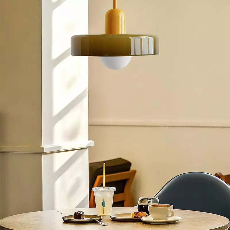 Lampada a sospensione nordica — Pannelli in vetro lucido, struttura metallica verniciata a forno