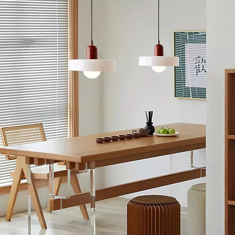 Lampada a sospensione nordica — Pannelli in vetro lucido, struttura metallica verniciata a forno