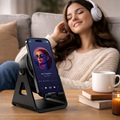 Bezdrátová nabíječka Qi a reproduktor Bluetooth — indukční stojánek na telefon, spouštění přes NFC, ambientní LED osvětlení