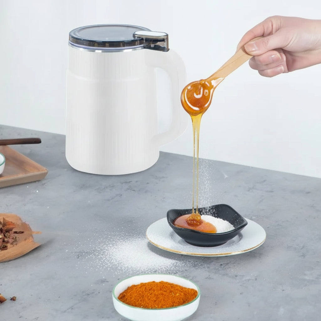 Mulino elettrico portatile per cereali — attivazione del motore con una sola pressione