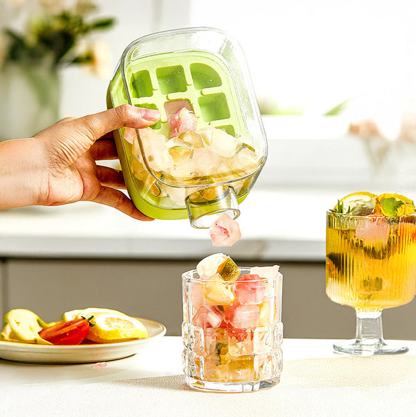 Elegáns, 2 az 1-ben hidratáló palack, 500 ml — beépített jégformás talppal