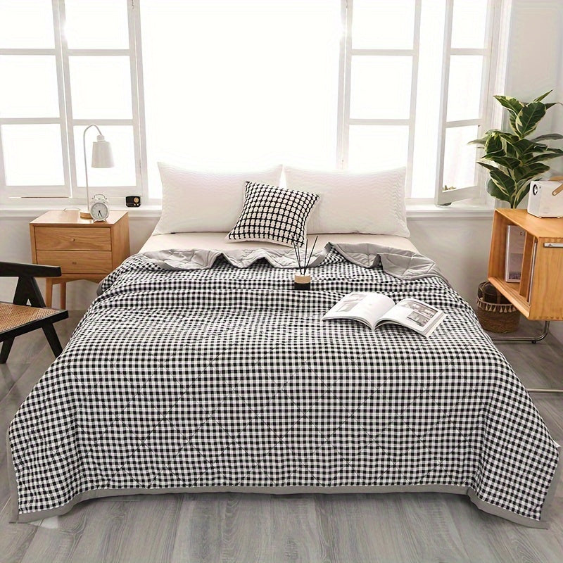 Chic Plaid Cooling Blanket — Lightweight Ultrasonic Quilted Layers