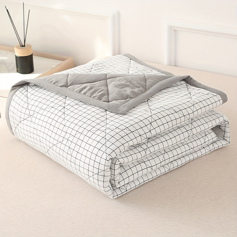 Chic Plaid Cooling Blanket — Lightweight Ultrasonic Quilted Layers