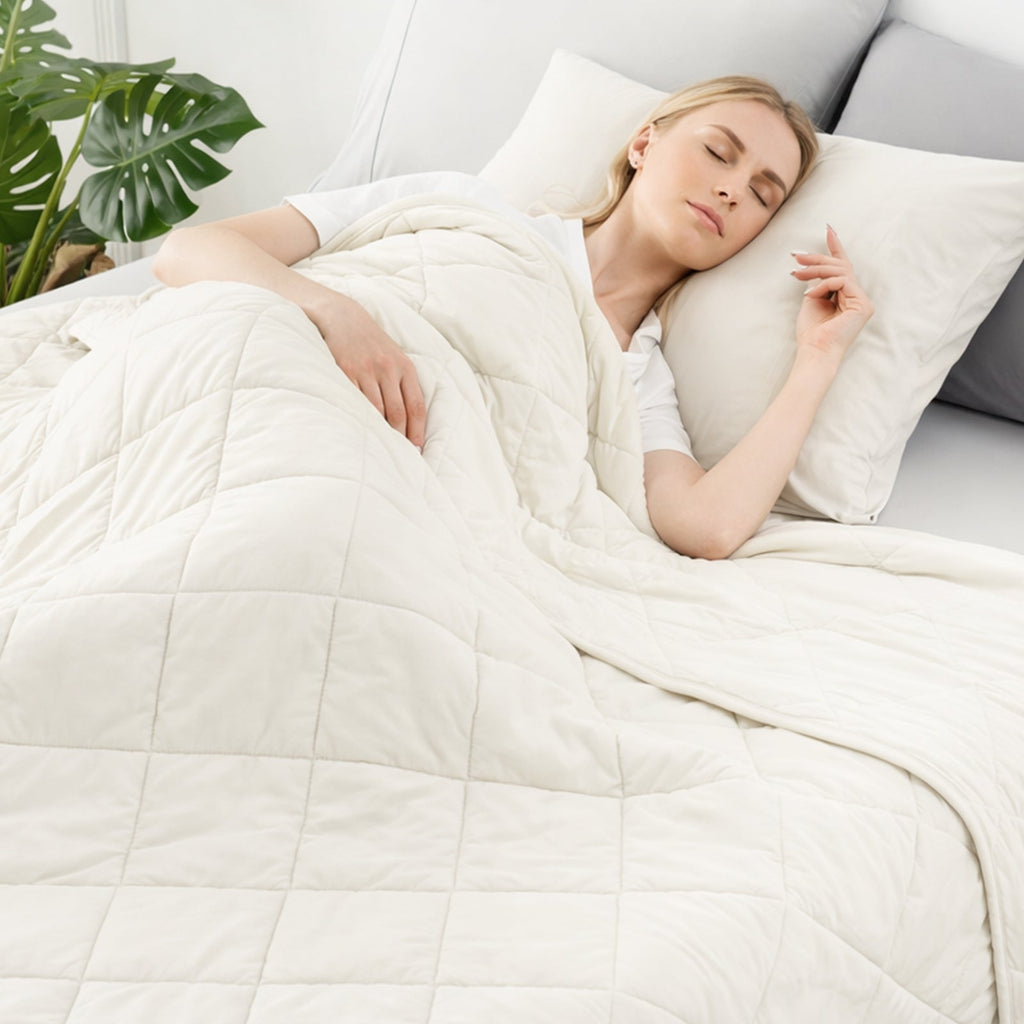 Chill Comfort Cooling Blanket — Japanese Fabric Tech, Thin Breathable Design