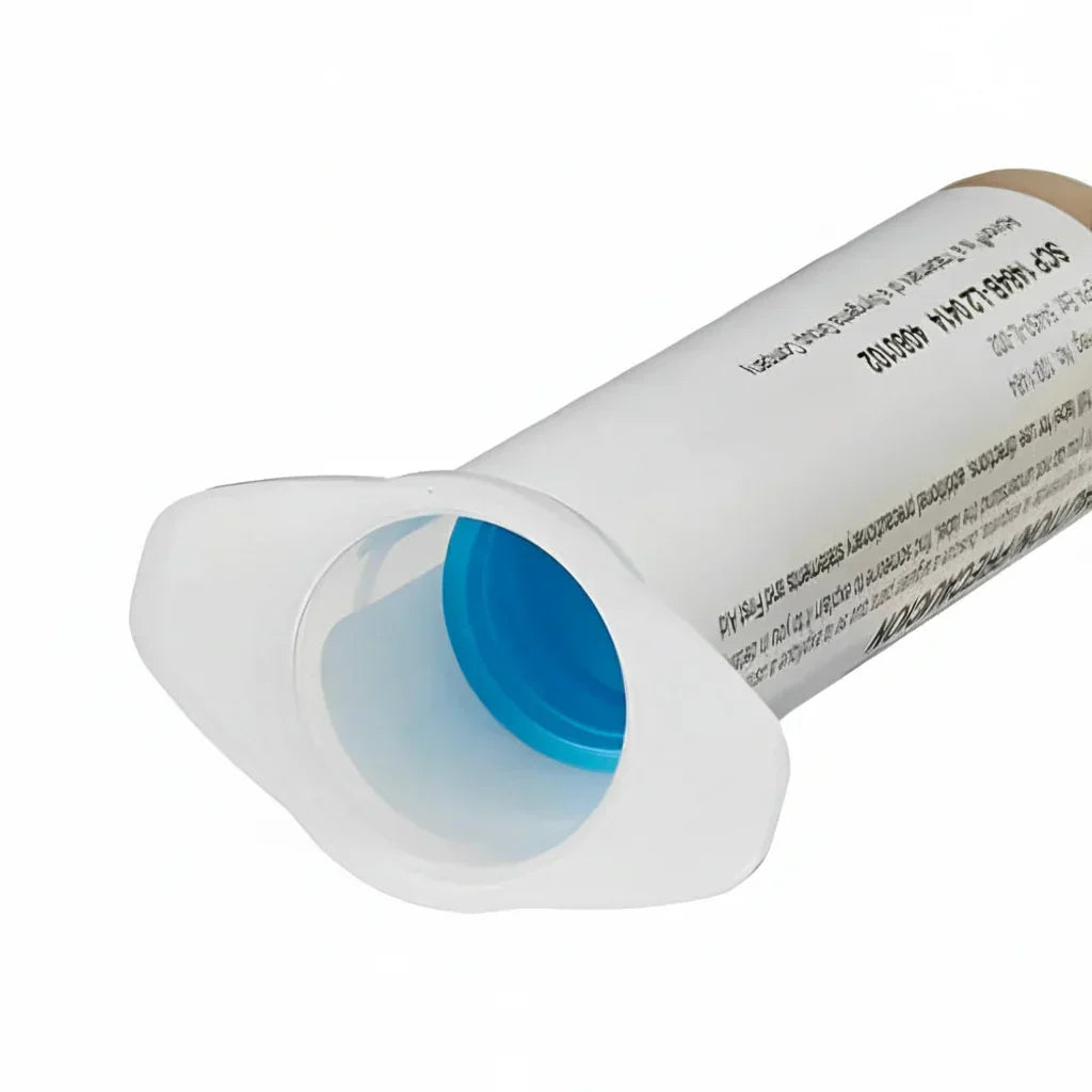 Indoor Cockroach Gel Bait Syringe — Compact Applicator