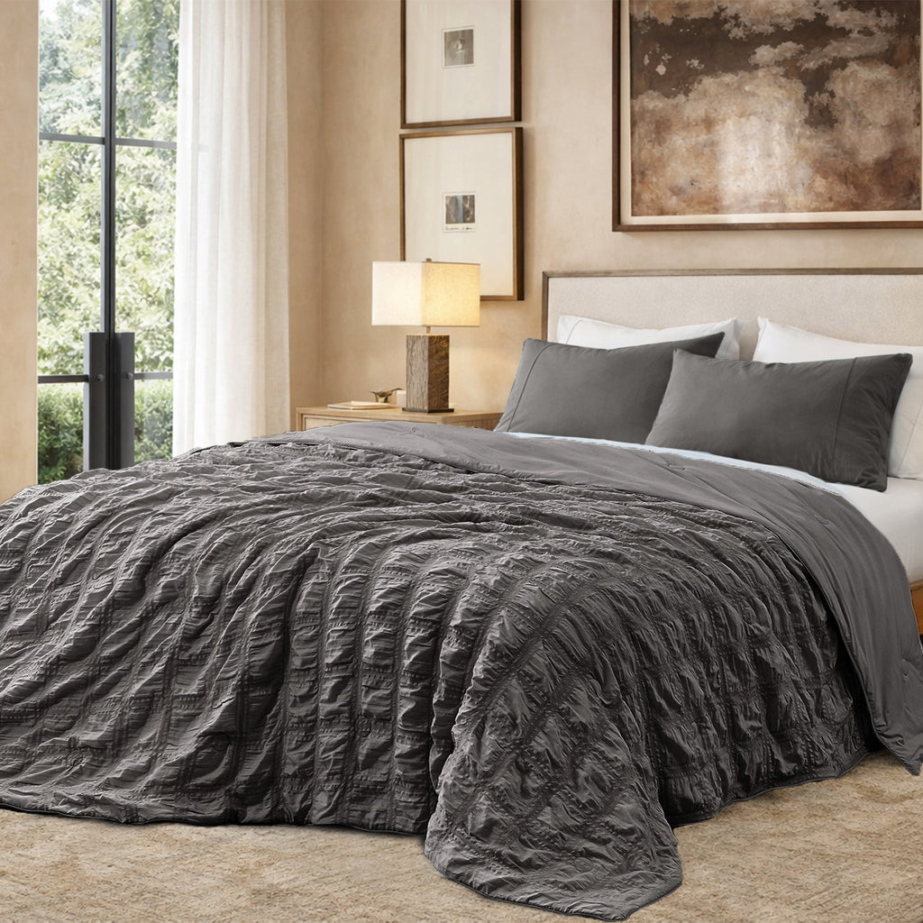 Edredón refrescante de la colección Comfort — tejido seersucker ligero con textura y trama abierta