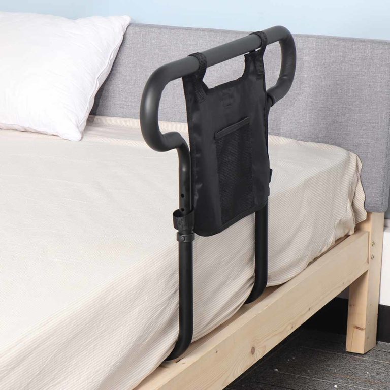 Bezpečnostní zábrana k posteli Comfort Guard — ochranná lišta, integrovaná úložná kapsa