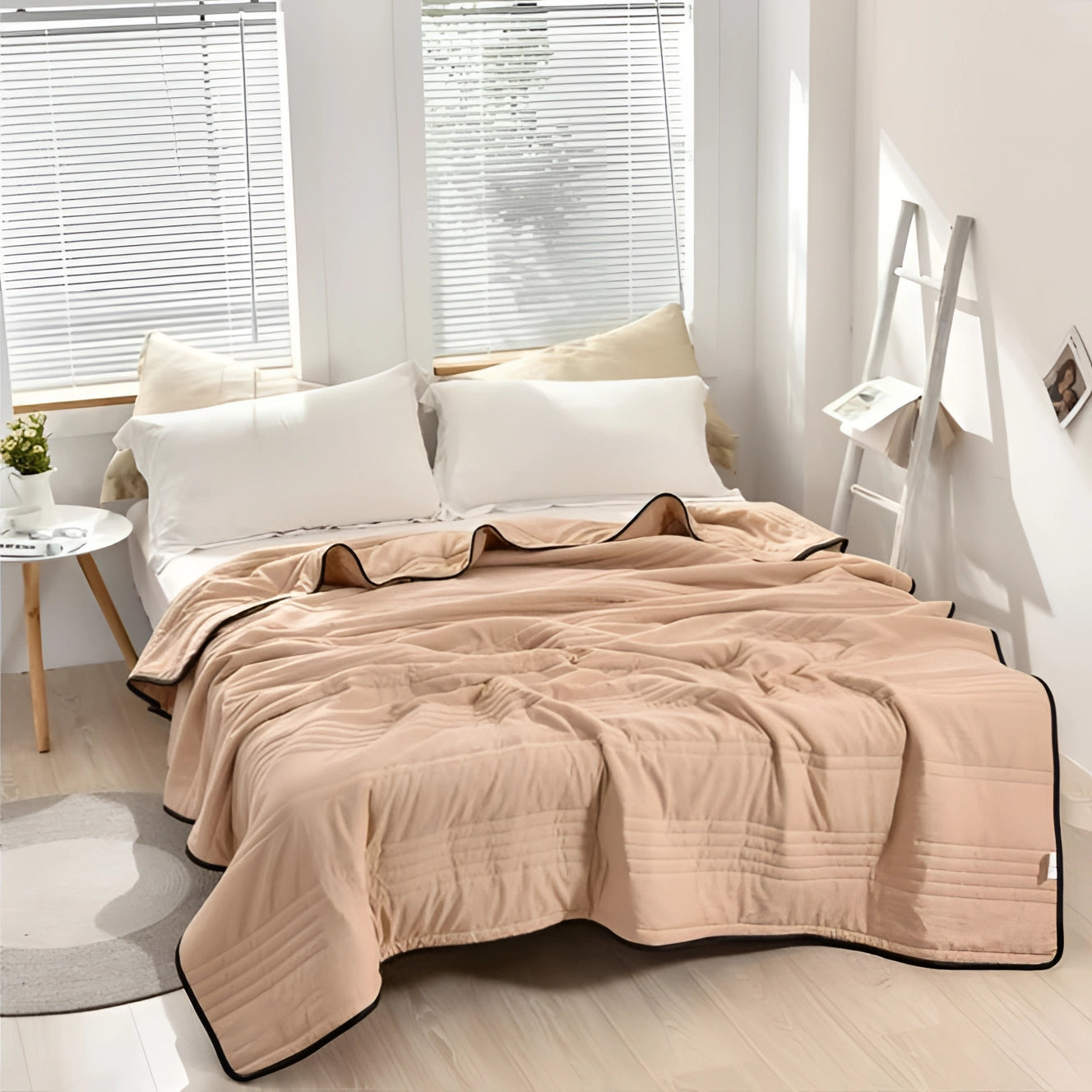 Šedá plyšová zátěžová deka Comfort Haven — hustá česaná textura, pokrytí celého těla