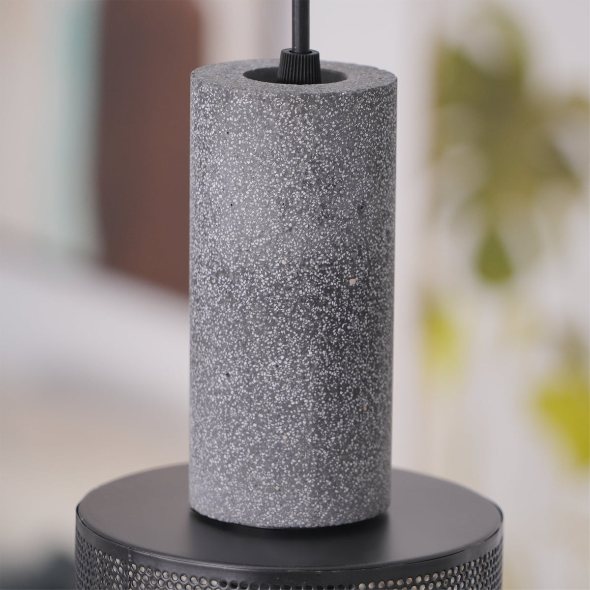 Lámpara colgante industrial de hormigón — Malla metálica cortada con láser, LED