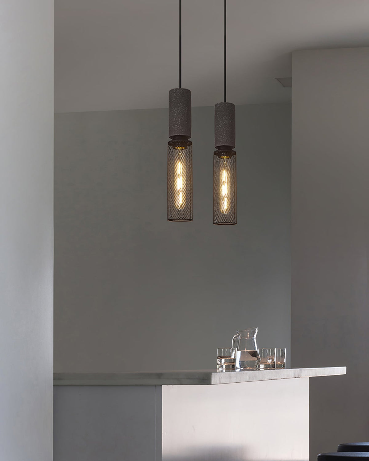 Lámpara colgante industrial de hormigón — Malla metálica cortada con láser, LED