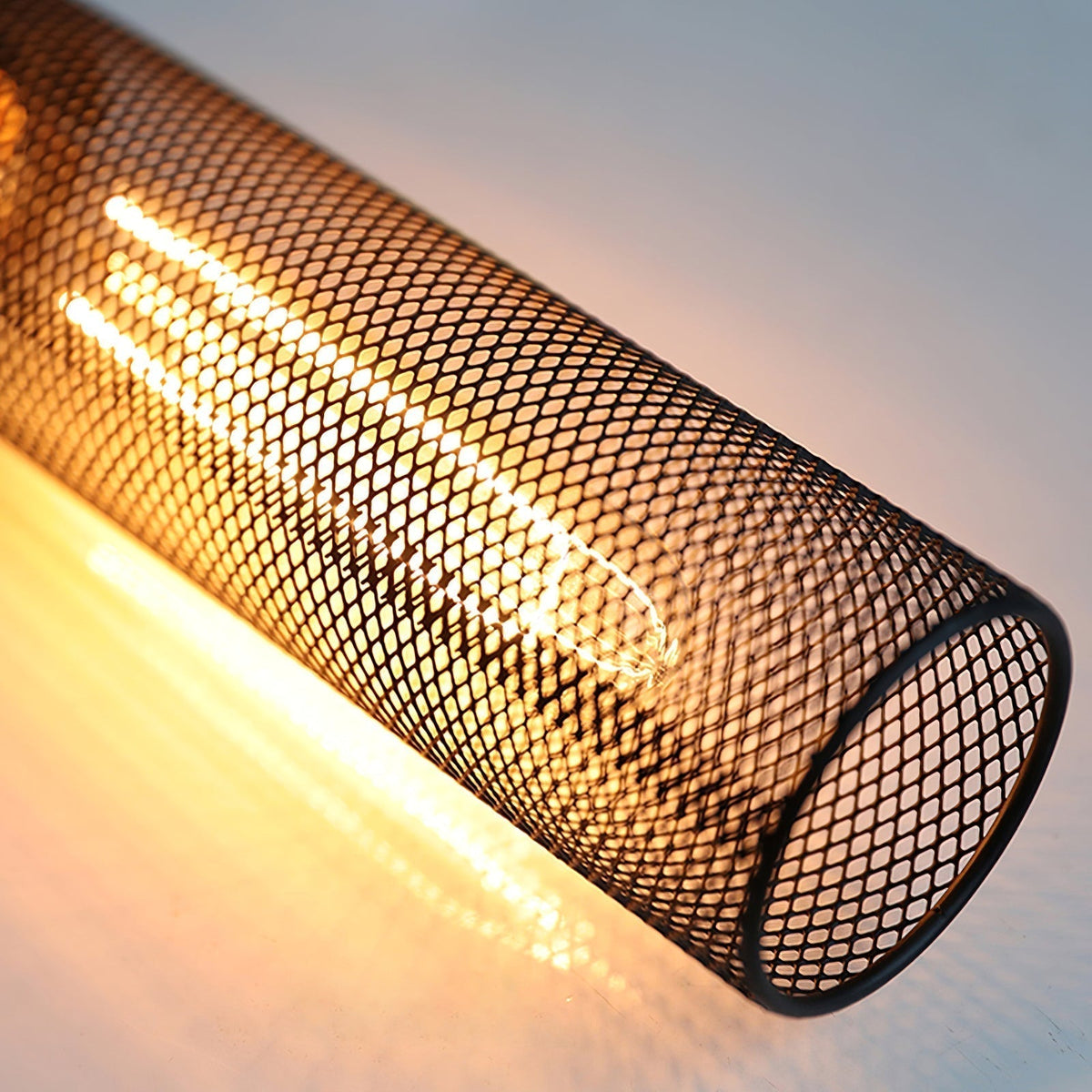 Lámpara colgante industrial de hormigón — Malla metálica cortada con láser, LED