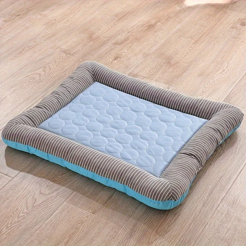 CoolPaws Relaxmat-åndbar køleseng — aktiv termoregulering, design i gulvhøjde