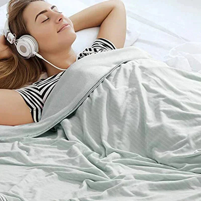IceFabric Cotton Cooling Blanket — Lightweight, Breathable Instant Chill Barrier