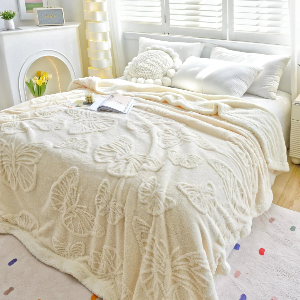Lekki koc z polaru koralowego — oddychający, zapewnia równomierną izolację