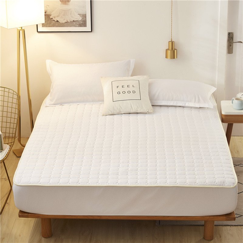 כיסוי מזרן CushioGuard — אריג נושם