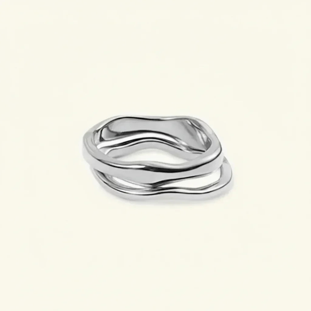 Anello minimalista in acciaio inossidabile — Finitura dorata liscia