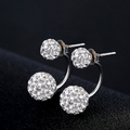 Orecchini a bottone con fiori in argento sterling 925 e zirconi cubici trasparenti — Zirconi cubici trasparenti