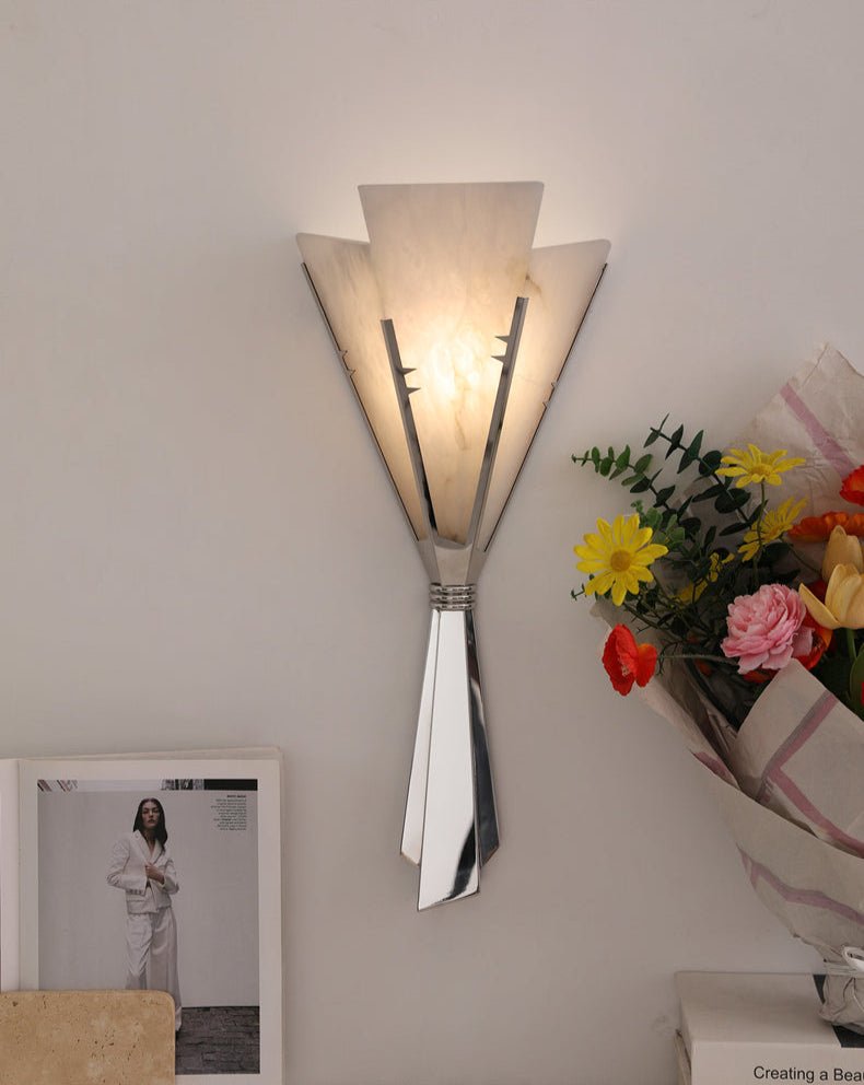 Elegante lampada LED classica in alabastro con base in metallo