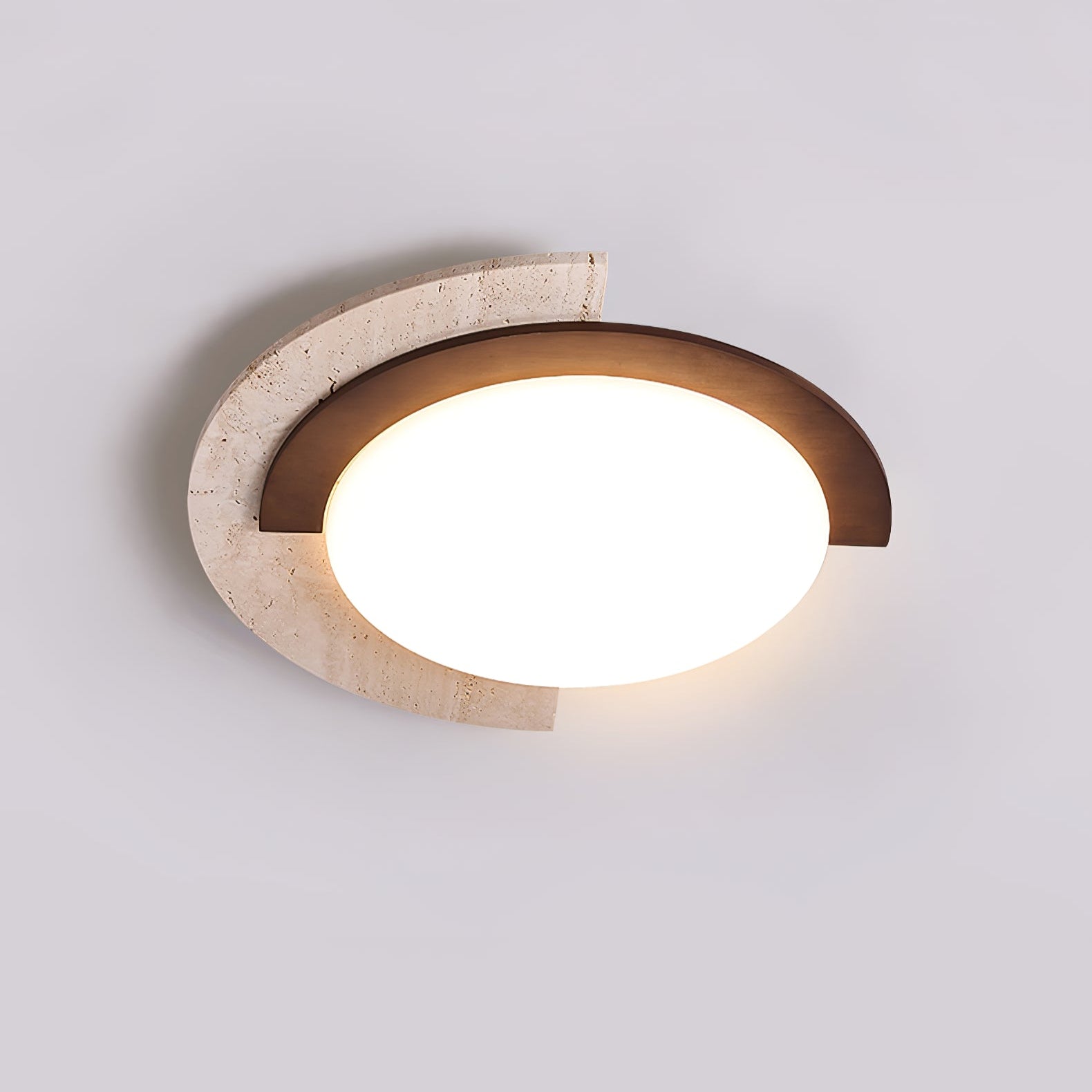 Elegante dimbare boogplafondlamp met gele travertijn