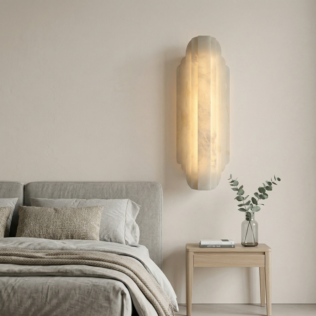 Aplique de alabastro con base de metal y luz regulable